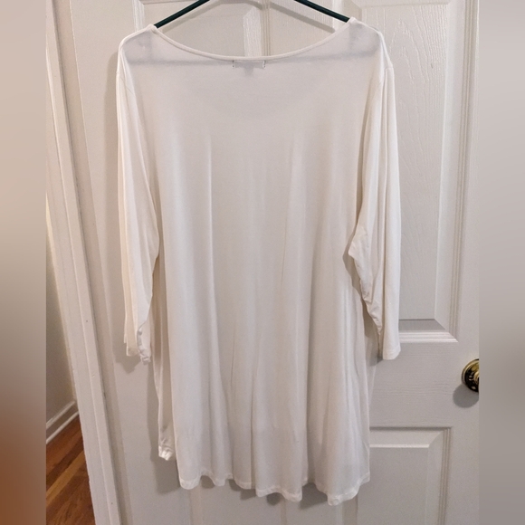 Lane Bryant white, hi-lo, 3/4 sleeve top, size 22/24 - Picture 5 of 12